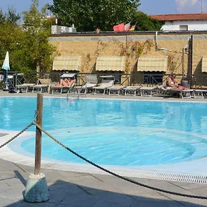 3* Parque de Campismo Village Torre Pendente